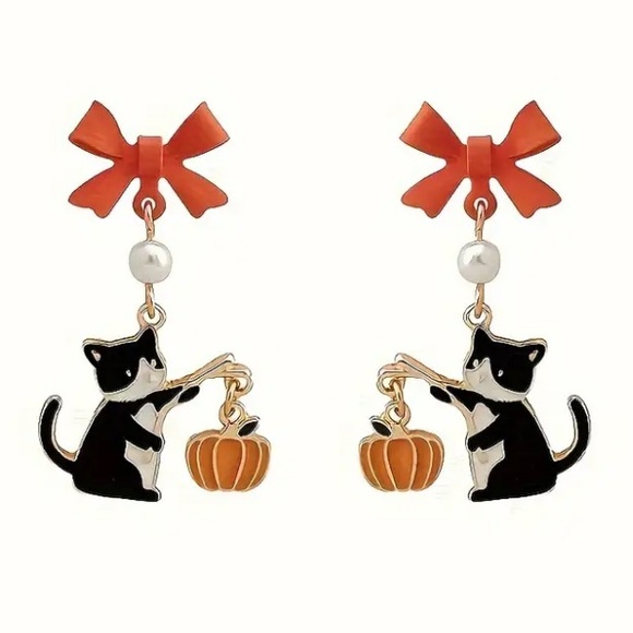 Fall Kitty Cat Earrings - Picture 4 of 5